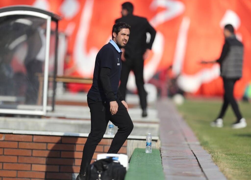 خسرو حیدری استعفا داد!