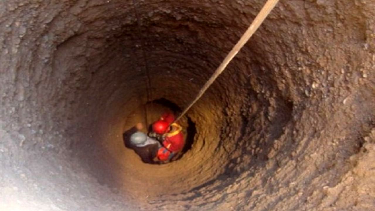 گرفتار شدن 11 چاه‌کن به‌ علت قطعی برق در کاشان