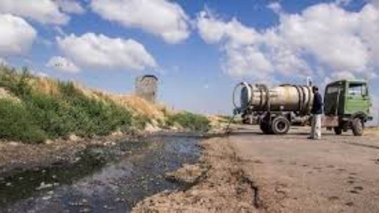دفع غیربهداشتی فاضلاب در شهری بین‌المللی