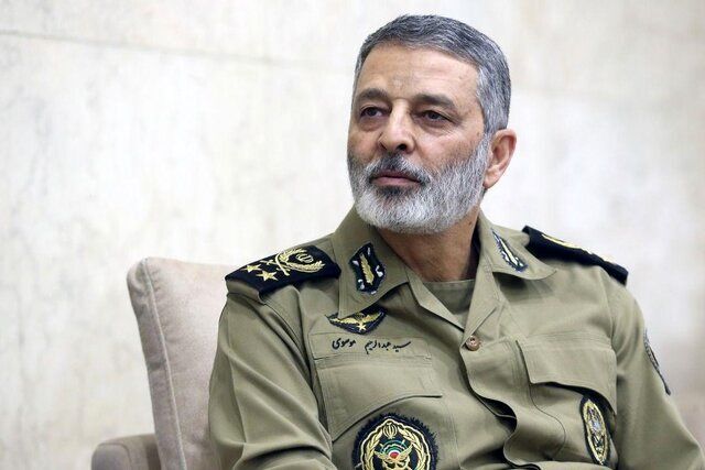 نیروی زمینی ارتش پوست‌اندازی کرده/ باید خودمان را برای مقابله با هرگونه تهدیدی آماده کنیم