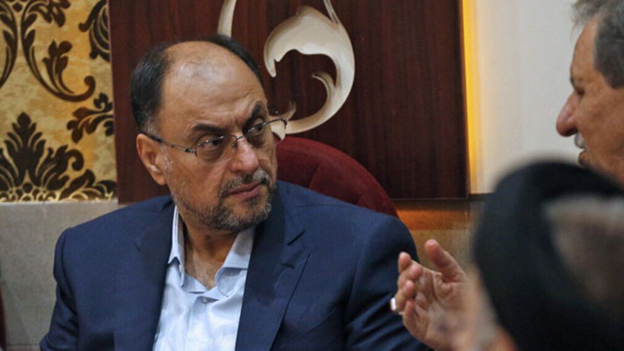 وحید حقانیان عزادار شد