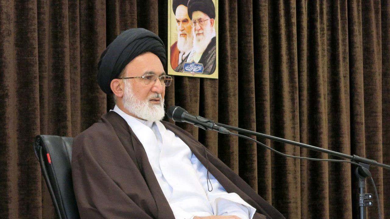 روایت است که باید از بیت‌المال برای حج داده شود/ اگر خانه خدا را تنها بگذارید، خداوند بر شما عذاب نازل می‌کند
