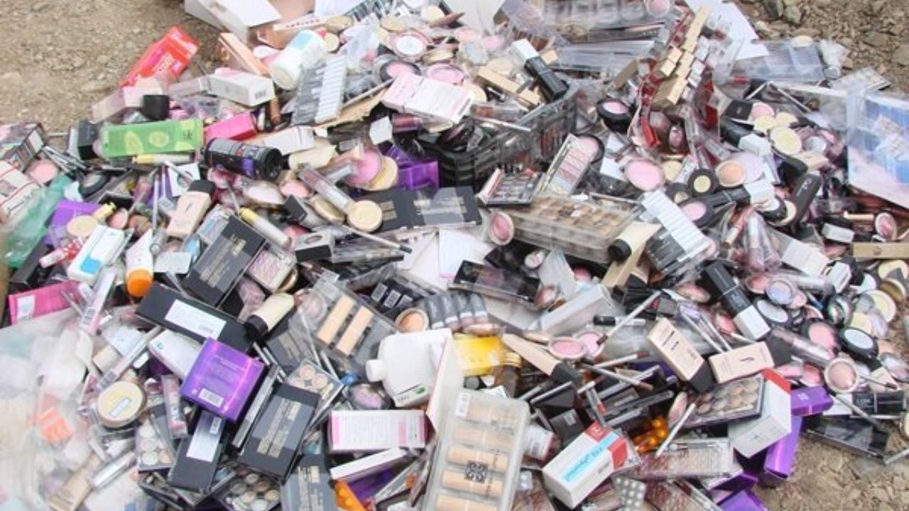 اکثر محصولات محصولات آرایشی-بهداشتی تقلبی هستند