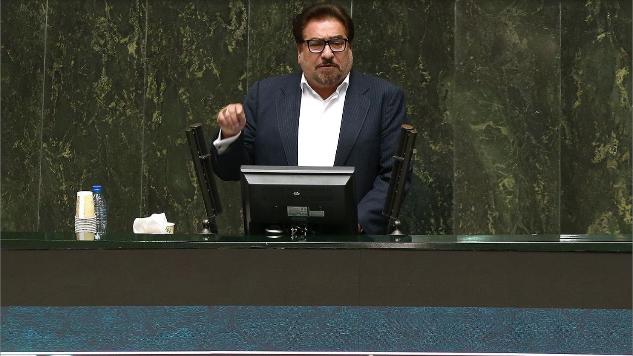 روحانی در مجلس افشاگری نکند خودش متهم اصلی می‌شود/ بسیاری از تجمعات امروز میراث دولت‌های قبلی است/ دولت نتوانست با مردم حرف بزند