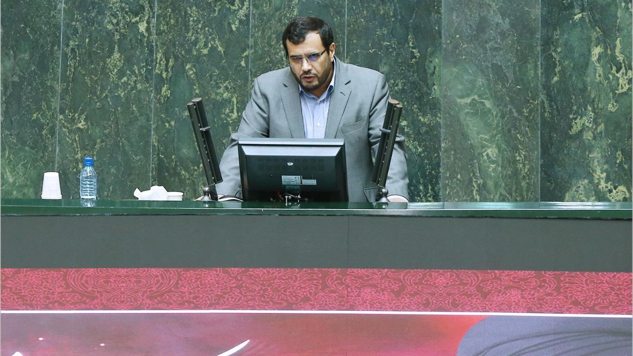 9 میلیارد دلار ارز دولتی کجا رفته است؟