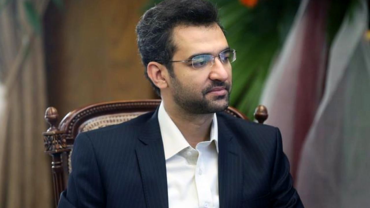 پارازیت ارتباطی به آنتن دهی موبایل ندارد / میزان تشعشعات امواج را به صورت آنلاین برای مردم به نمایش می‌گذاریم