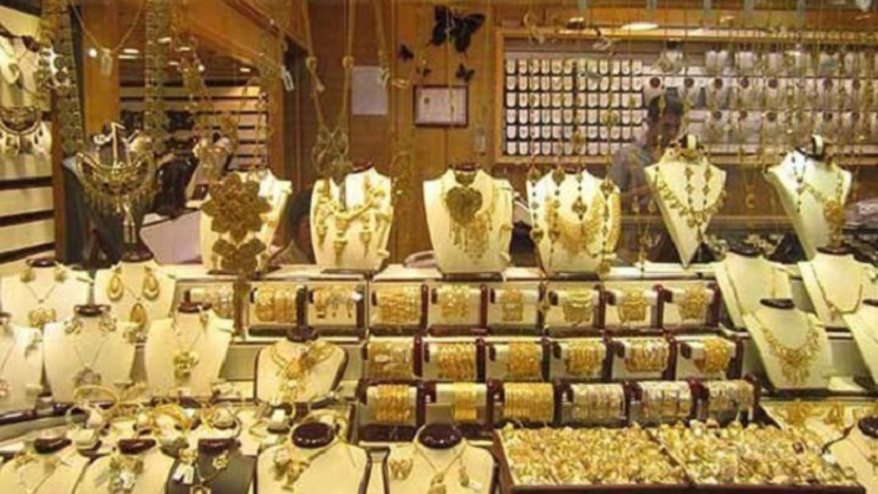 توقف خرید و فروش طلا در بازار تبریز
