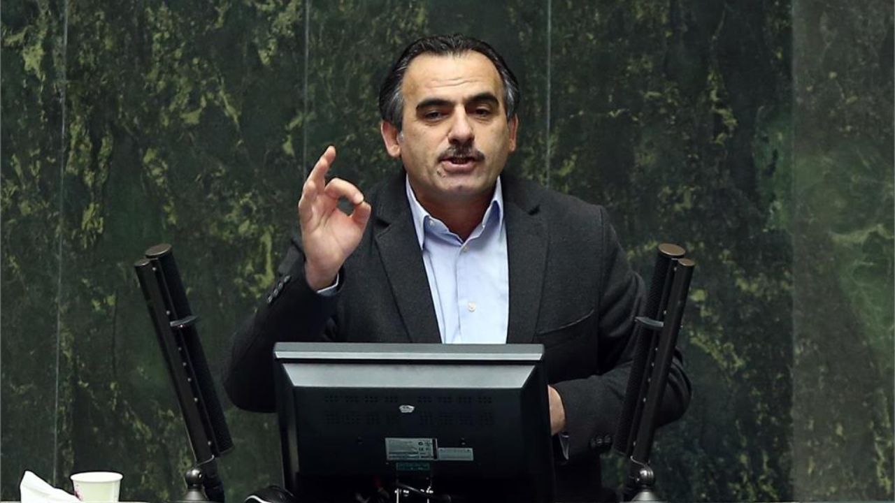 دولت می‌خواهد با استیضاح در مجلس، وزیراقتصاد را در آستانه عید قربان ذبح کند