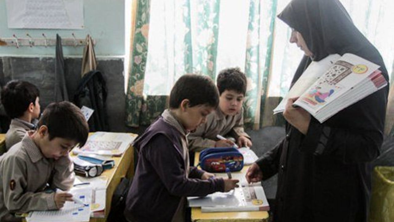 ارایه طرح «رتبه‌بندی معلمان» به دولت به‌زودی