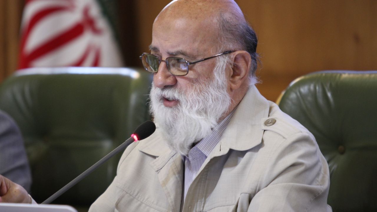 نمایندگان از طرح سوالات سیاسی از رئیس‌جمهور بپرهیزند