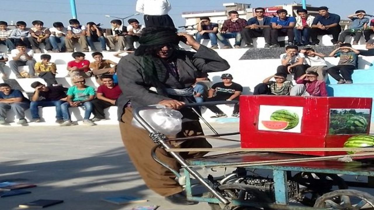 جشنواره تئاتر خیابانی مریوان روبه پیشرفت است