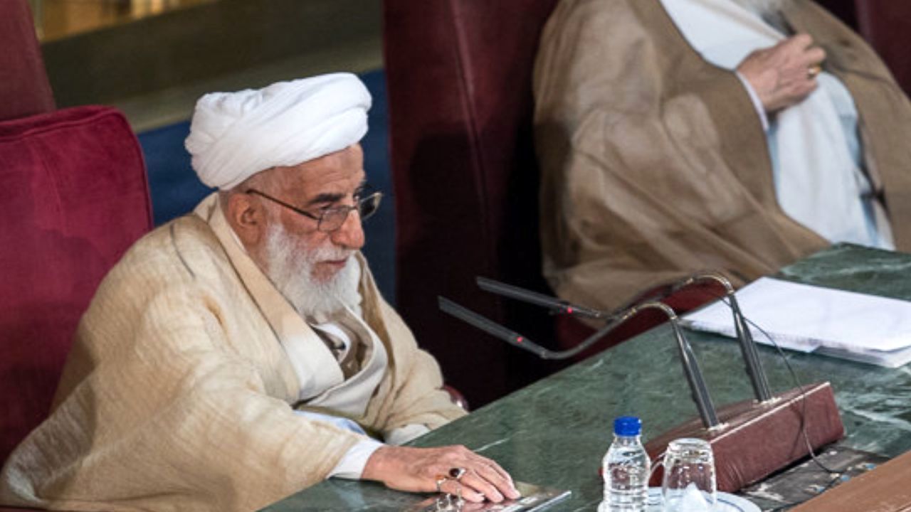  نابسامانی‌ها را به پای رهبری می‌گذارند/ ترامپ می‌خواهد با روحانی دیدار کند