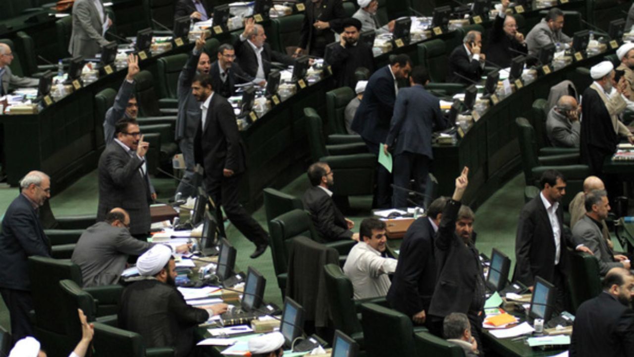 یک فوریت طرح ممنوعیت ازدواج دختران کمتر از 13 سال در مجلس تصویب شد