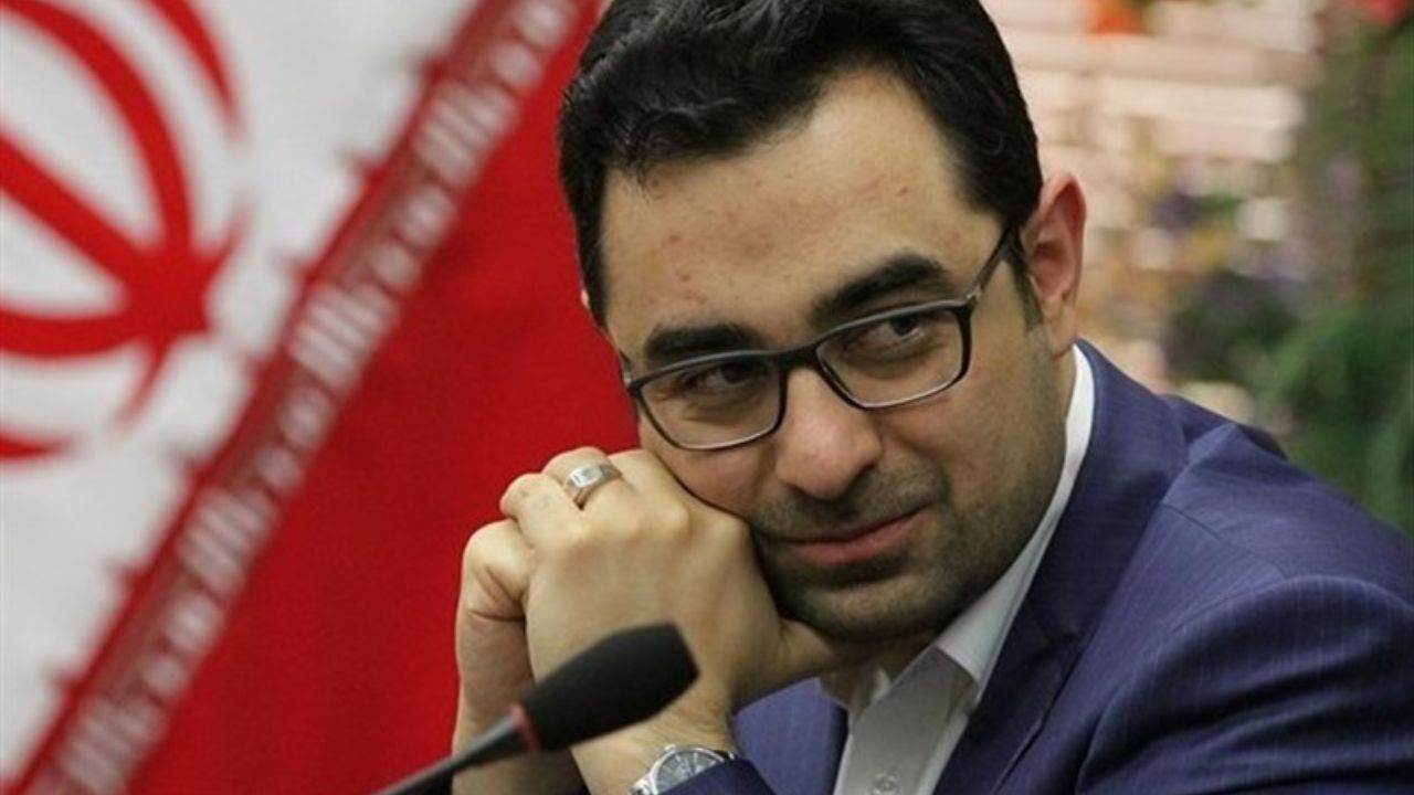 احمد عراقچی با تأمین وثیقه آزاد شد