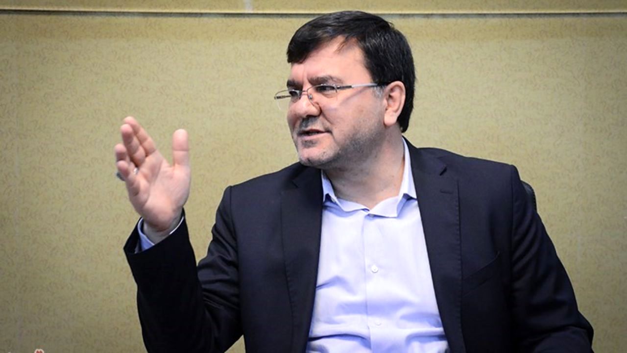 شریعتمداری و آخوندی هنوز استعفا نداده‌اند/ تامین 25 قلم کالا در بسته حمایتی/ بسته‌های حمایتی حقوق‌های زیر 3 میلیون تومان را شامل می‌شود