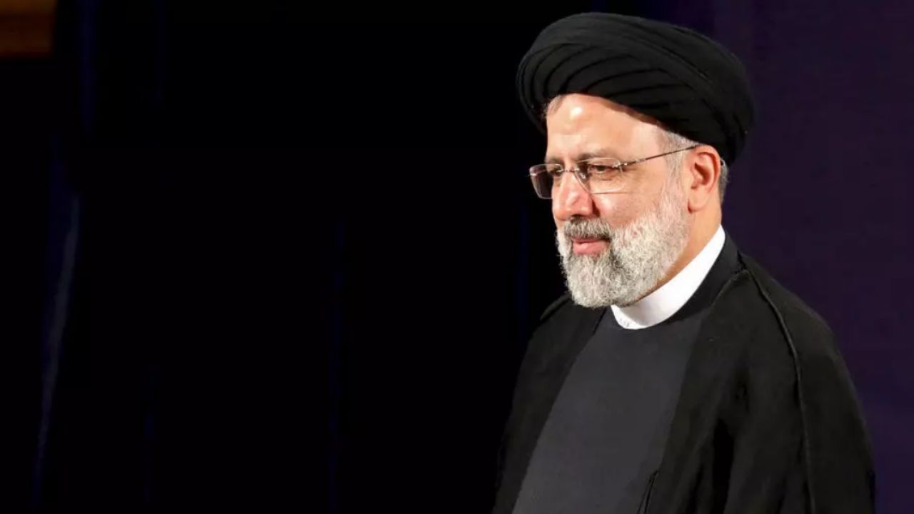 راه‌حل مشکلات کنونی تشکیل دولت فراجناحی توسط رئیسی است
