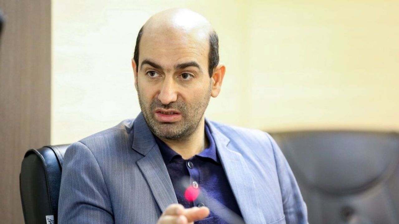 اولویت امروز جامعه ما واکسیناسیون نیست / سفر نرفتن باید در اولویت امور مردم باشد