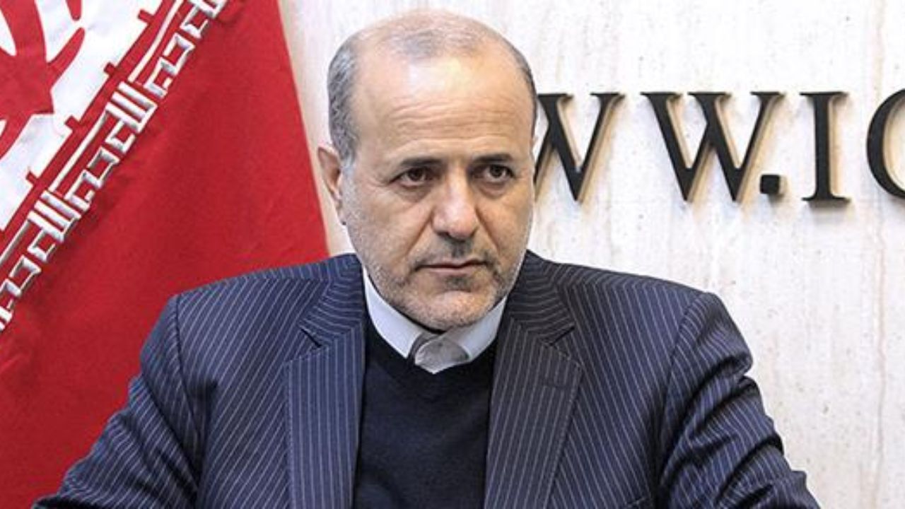 محدودسازی فضای مجازی مثل این است که بگوییم در بازار چاقو نفروشیم / وقت گذاشتن مجلس برای موضوعی مانند فضای مجازی خیانت به مردم است