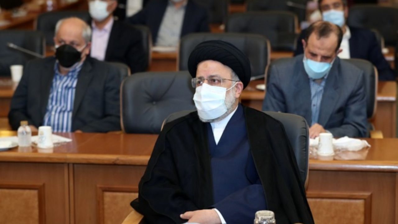 دولت نهم در حال تکرار است؟ / وجوه مشترک دولت رئیسی و احمدی‌‎نژاد
