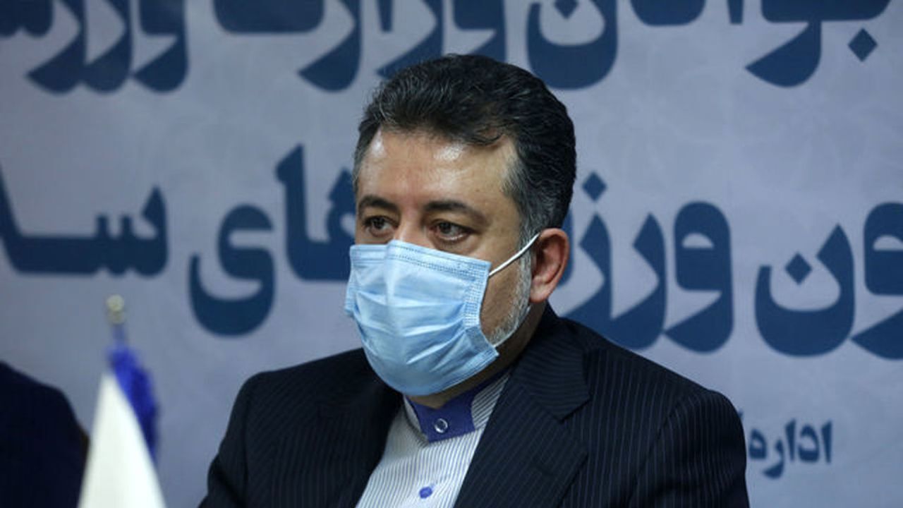 بارها درباره محتوای فیلم‌ها و سریال‌ها تذکر دادیم اما تغییری ندیدیم/ سبک زندگی سریال‌های شبکه نمایش خانگی اصلا قابل تصور و دستیابی برای جوانان نیست