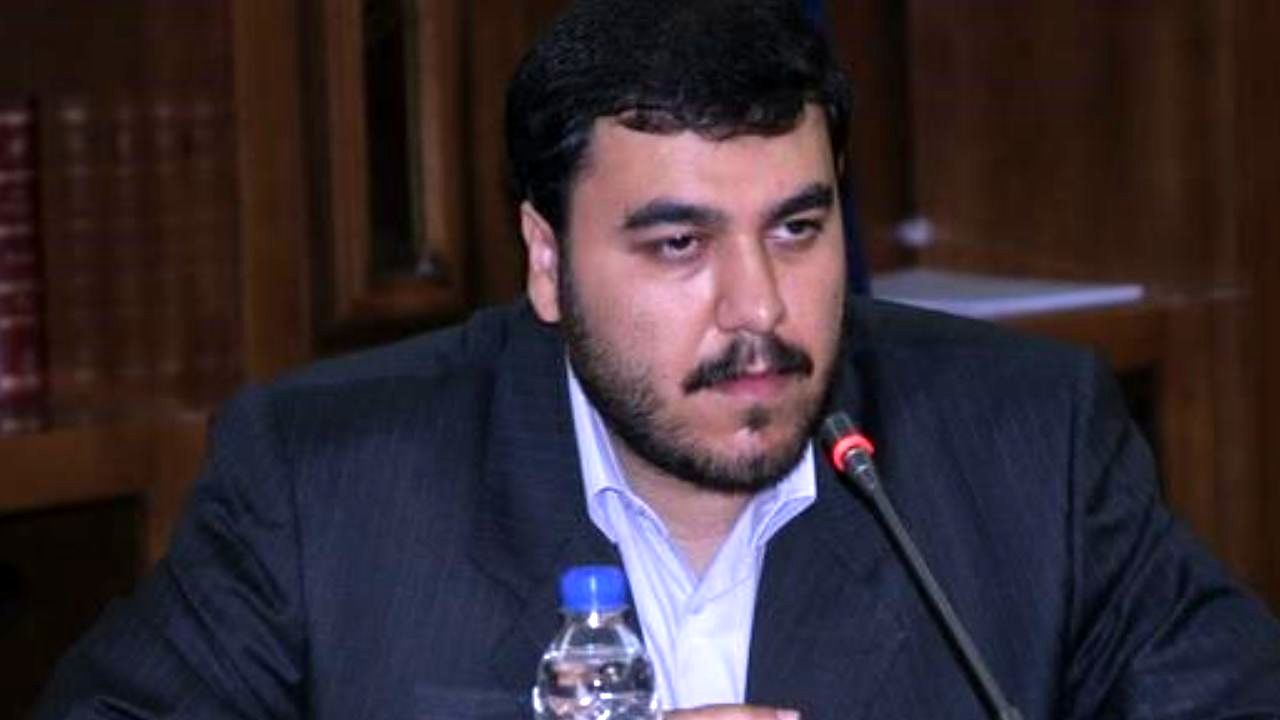 در کشور ما پاسخگویی حزبی وجود ندارد
