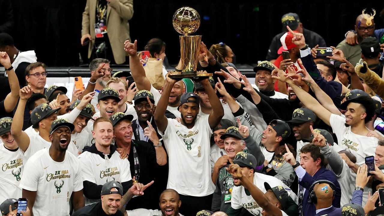 تیم بسکتبال میلواکی باکس قهرمان NBA شد