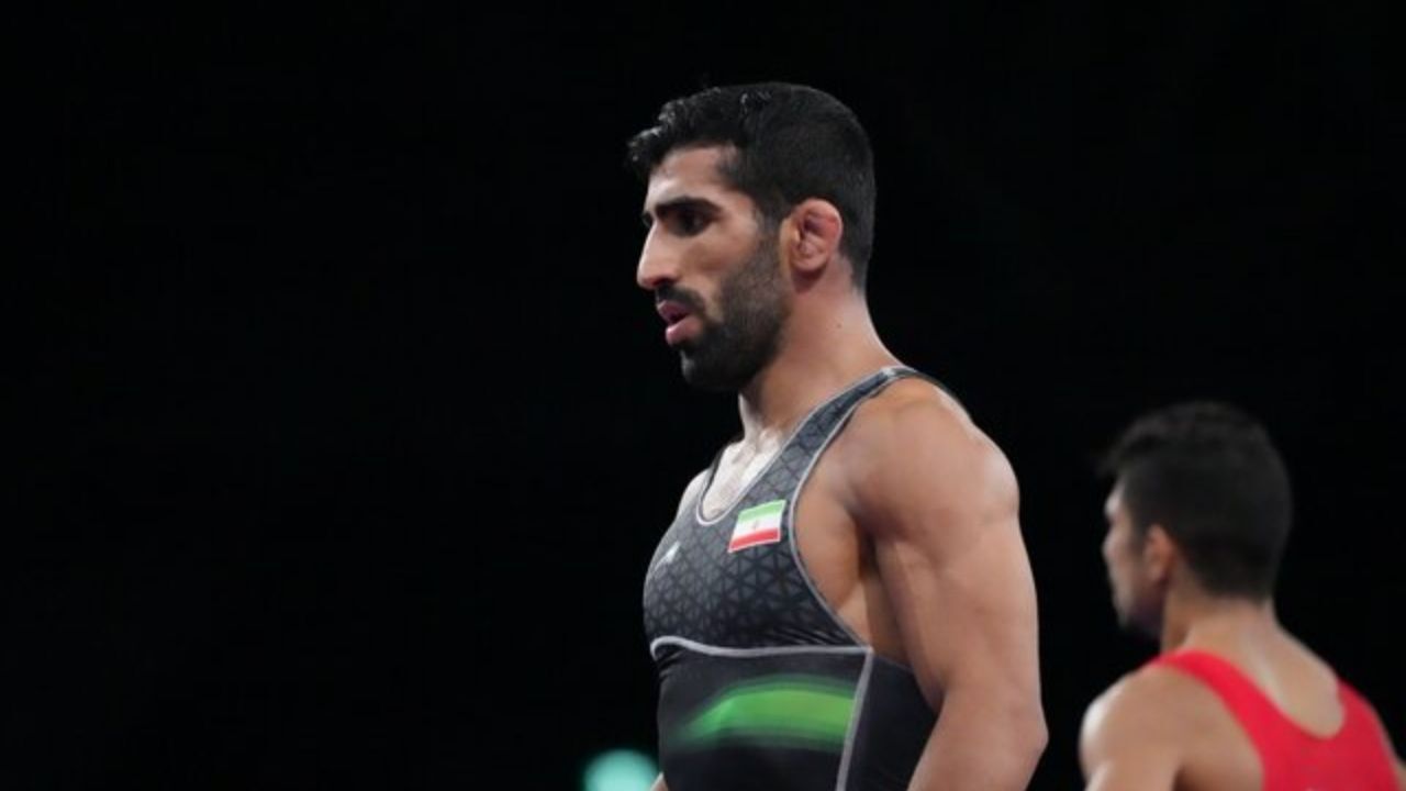 مرتضی قیاسی مقابل نایب قهرمان جهان ضربه فنی شد