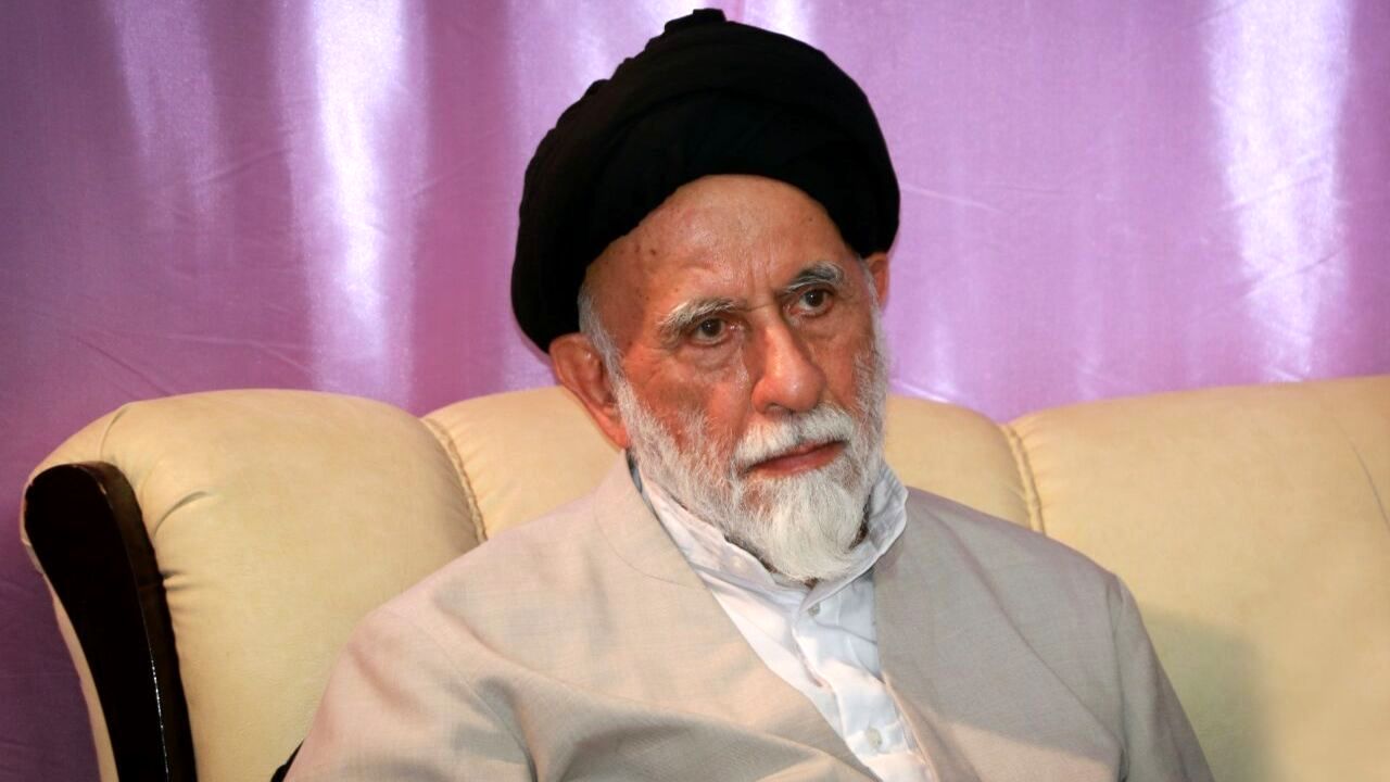 برای آقای رئیسی دعا می کنم که ان شاء الله موفق شود اما خیلی امیدواری ندارم/ اصولگرایان دیگر هیچ بهانه‌ای برای خدمت به مردم و رفع مشکلات آنها ندارند/ طایفه اصولگرایان فقط شعار بلد هستند/ تبلیغات اصولگرایان خوب است؛ نه عملشان