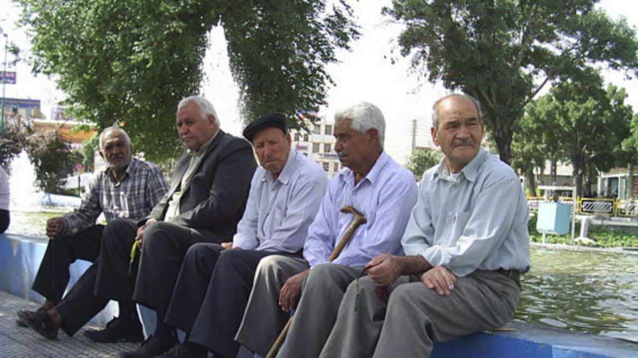 زمان پرداخت مابه‌التفاوت افزایش حقوق فروردین ماه بازنشستگان معلوم نیست