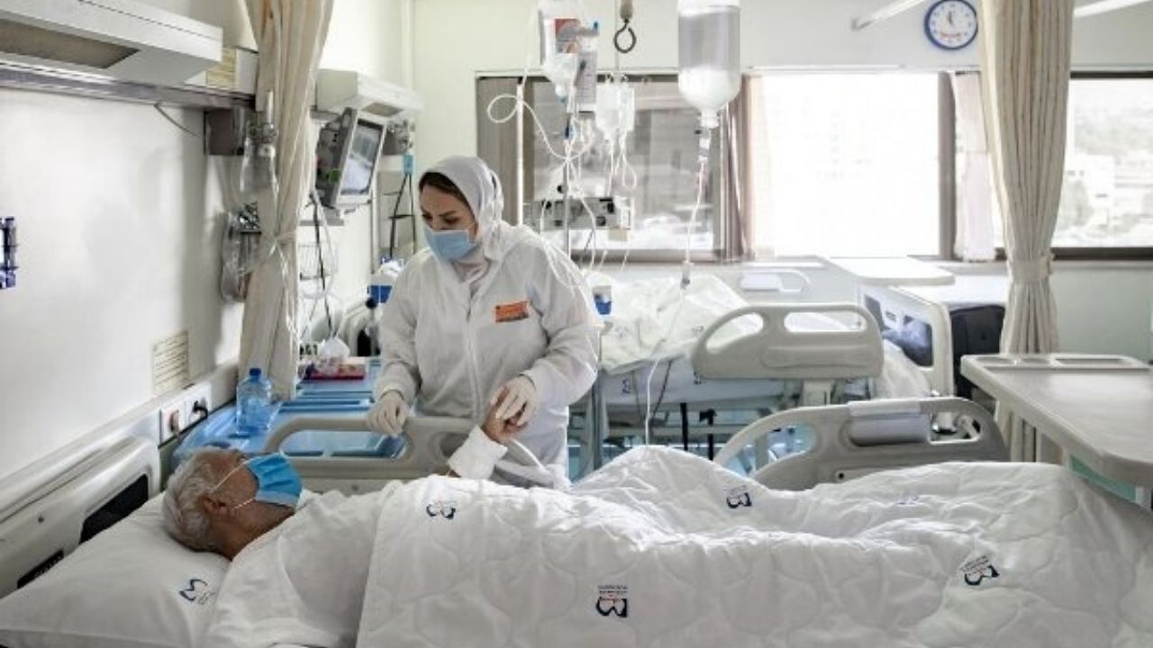 آمار مراجعه بیماران کرونایی بسیار بالا است/ روند پیک پنجم هنوز صعودی است