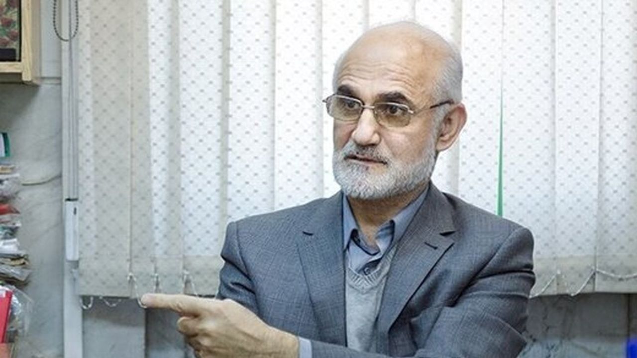 واکسن نخریدند و خواسته اند محصولات چندین خط تولید واکسن داخلی، رقیب خارجی نداشته باشد/وزارت خارجه نه مسئولیت مستقیمی در امور دارو و درمان دارد و نه مسئولان آن سهام دار شرکت های داروئی هستند!