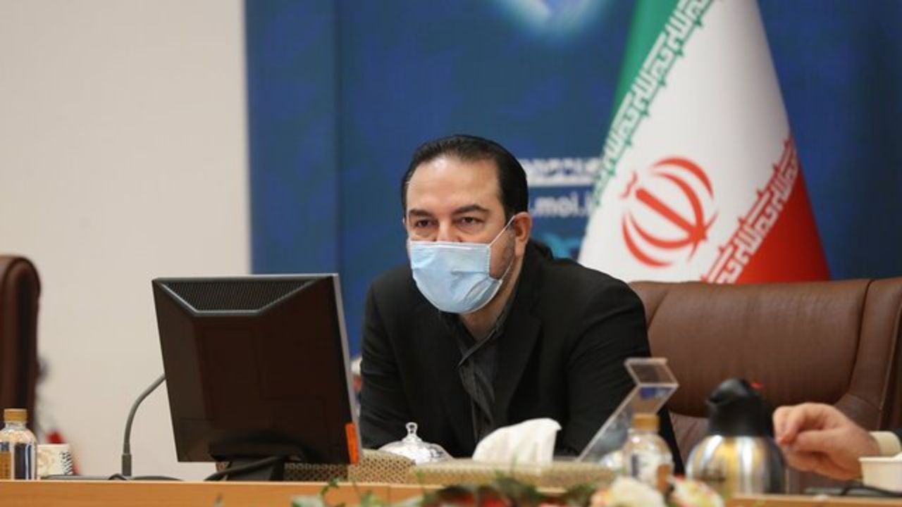 انتهای موج پنجم کرونا هنوز مشخص نیست/ تهران سراسر قرمز است/ اگر 6 یا 7 میلیون واکسن به دستمان برسد می‌توانیم دانش‌آموزان دارای بیماری زمینه‌ای را هم واکسینه کنیم