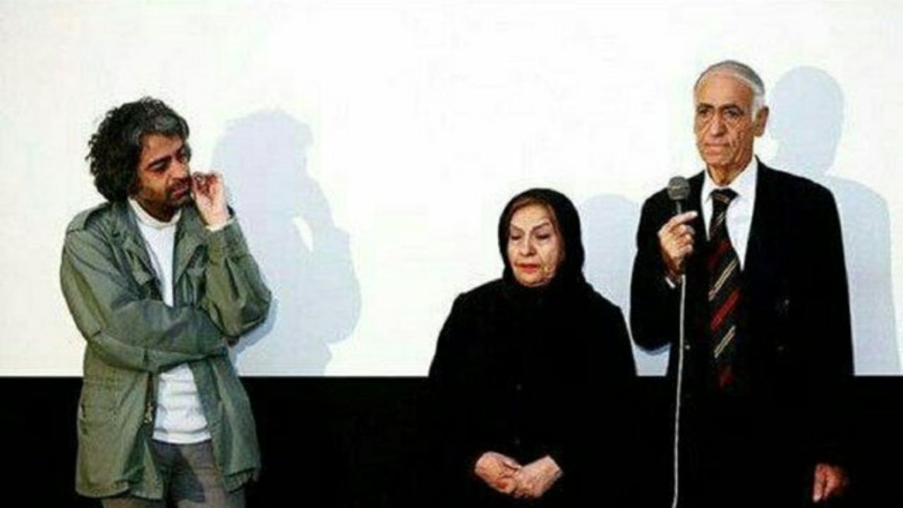 پدر و مادر بابک خرم‌دین واقعا دیوانه‌ بودند؟