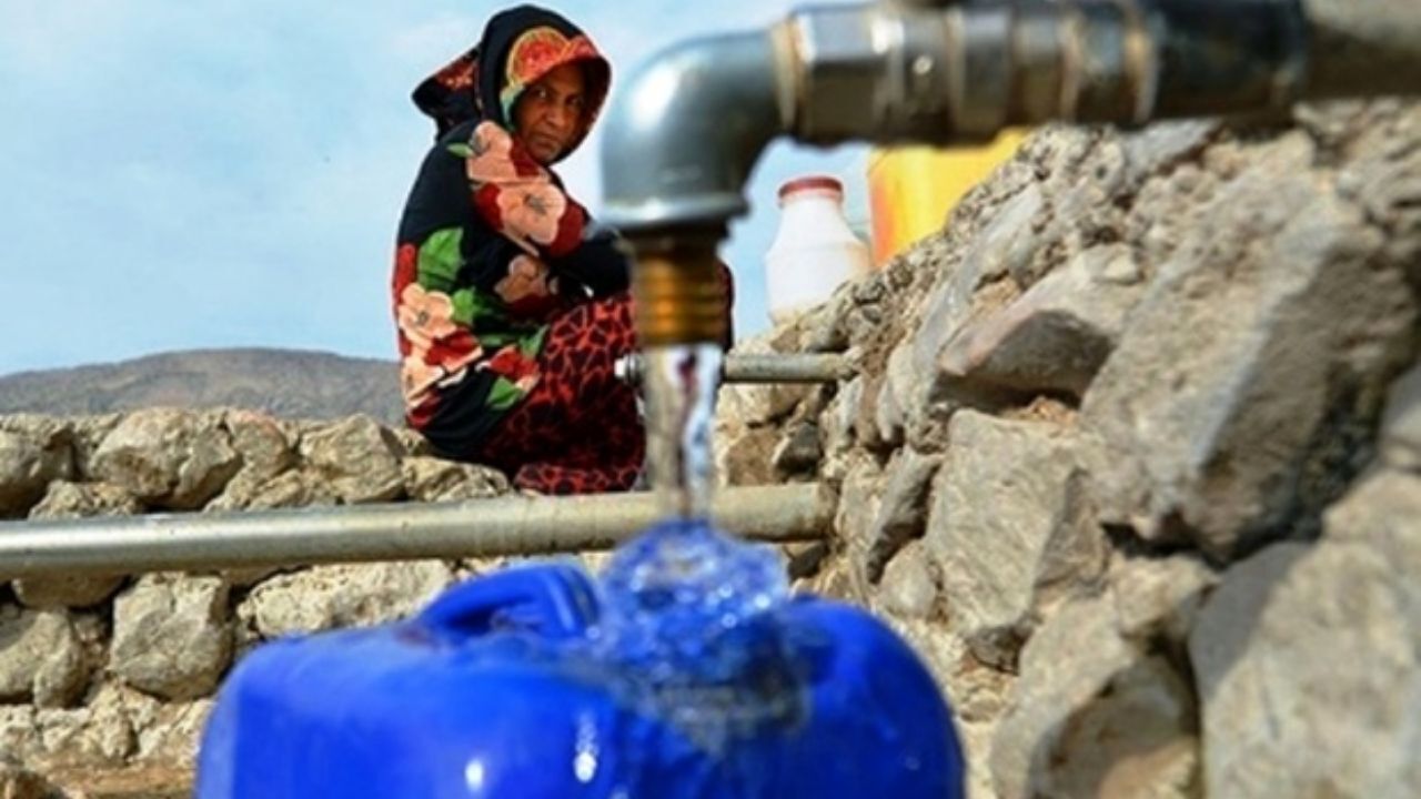 حل بحران آب از مسیر تقابل با رانت‌خواران و پوپولیسم می‌گذرد/ جام زهری که باید نوشیده شود/ احداث بسیاری از طرح‌های بزرگ آبی با فشارهای سیاسی نمایندگان مجلس