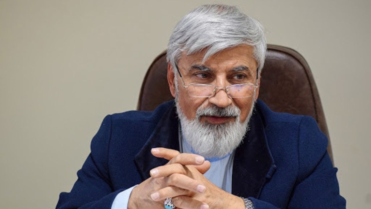 در قانون هم نقش و جایگاه مشخصی برای احزاب تعیین نشده است / آلوده کردن فعالیت‌های اجتماعی به فعالیت‌های سیاسی عوارض متعددی دارد