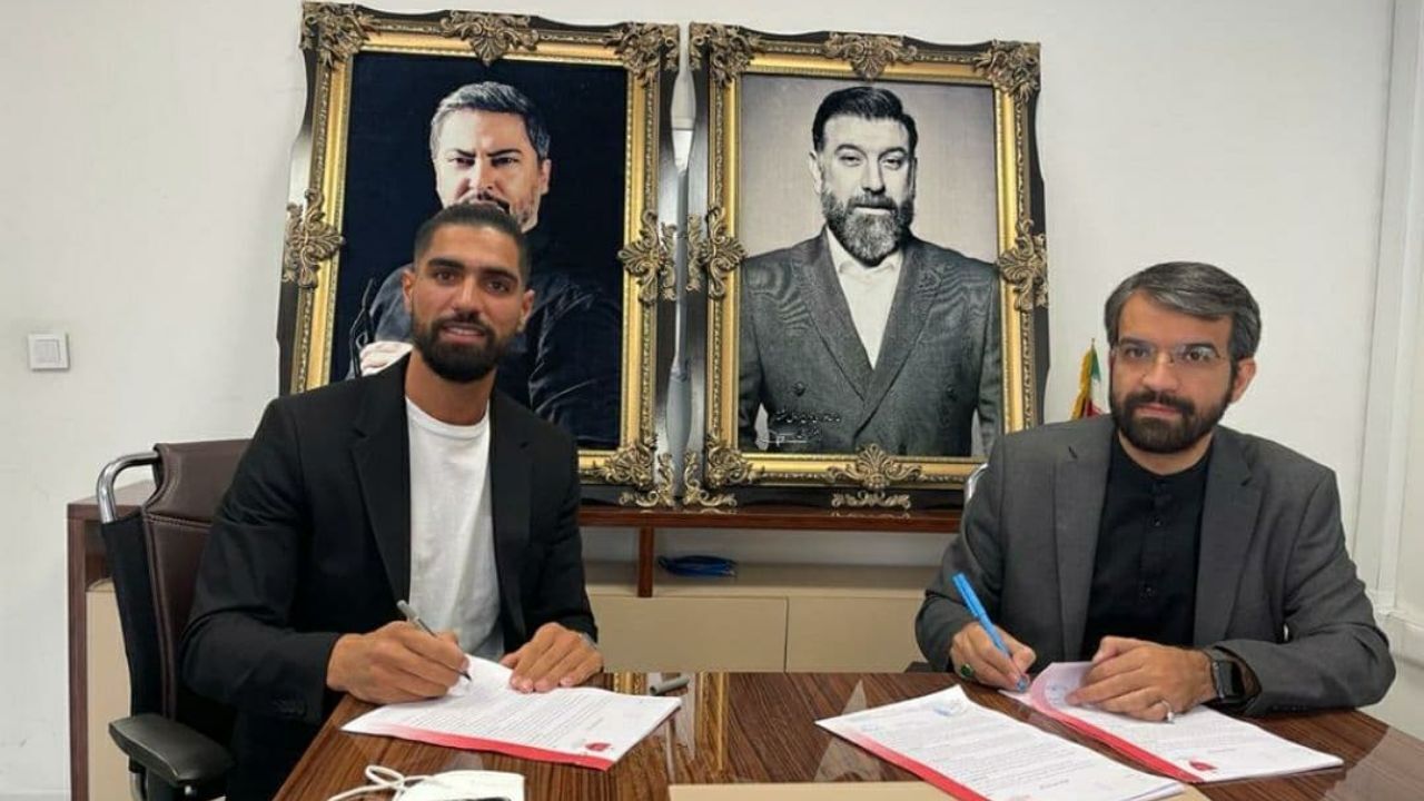 رضا اسدی قرمزپوش شد