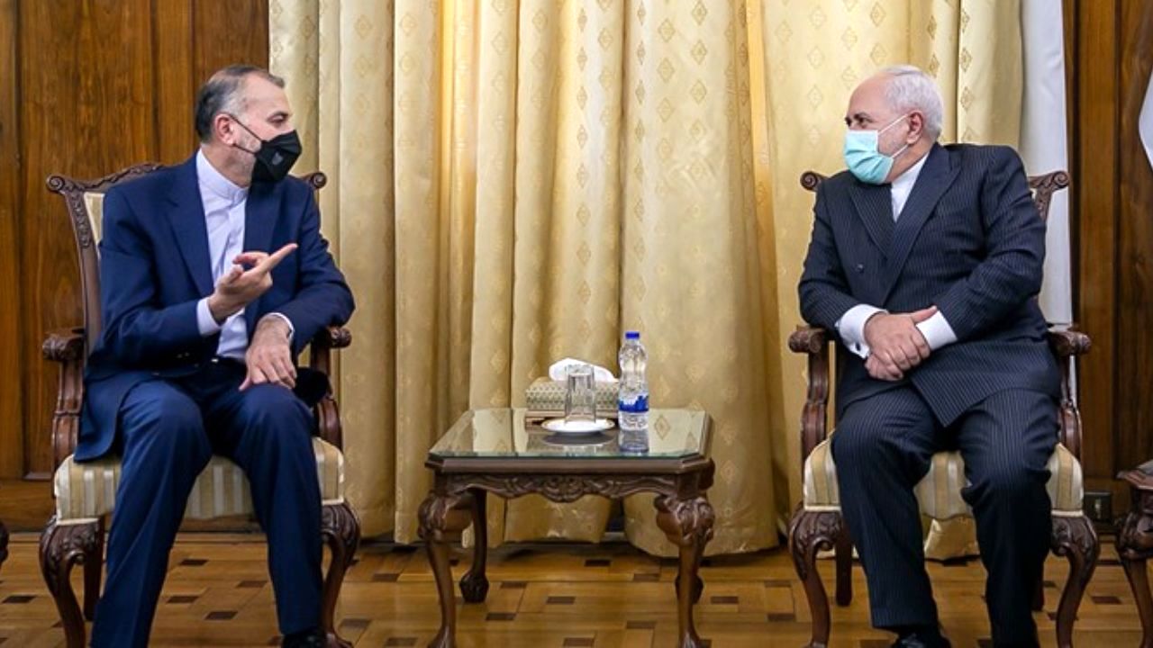 امیرعبداللهیان درباره ظریف چه گفت؟/ جملات ستایش آمیز وزیر جدید درباره وزیر سابق: از آقای ظریف خواهش کردم که دستگاه دیپلماسی را از دانش، تجربه و توانمندی خودشان محروم نکنند