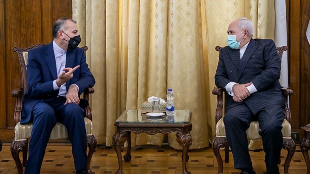 امیرعبداللهیان درباره ظریف چه گفت؟/ جملات ستایش آمیز وزیر جدید درباره وزیر سابق: از آقای ظریف خواهش کردم که دستگاه دیپلماسی را از دانش، تجربه و توانمندی خودشان محروم نکنند