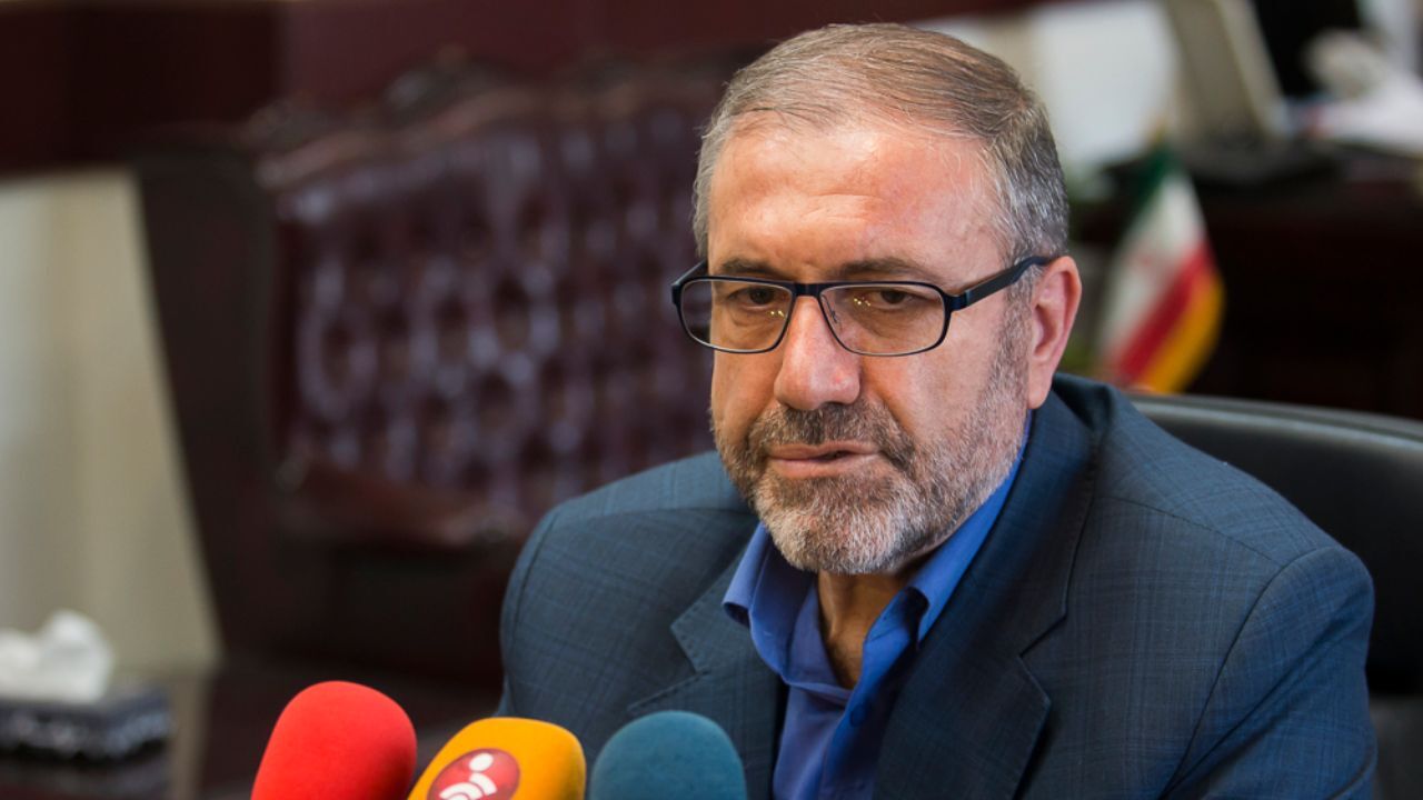 حداکثر 30 هزار ایرانی می‌توانند در مراسم اربعین شرکت کنند/زائران باید 72 ساعت قبل از سفر تست منفی پی سی آر داشته باشند/این سفر هرگز از مرز زمینی انجام نخواهد شد