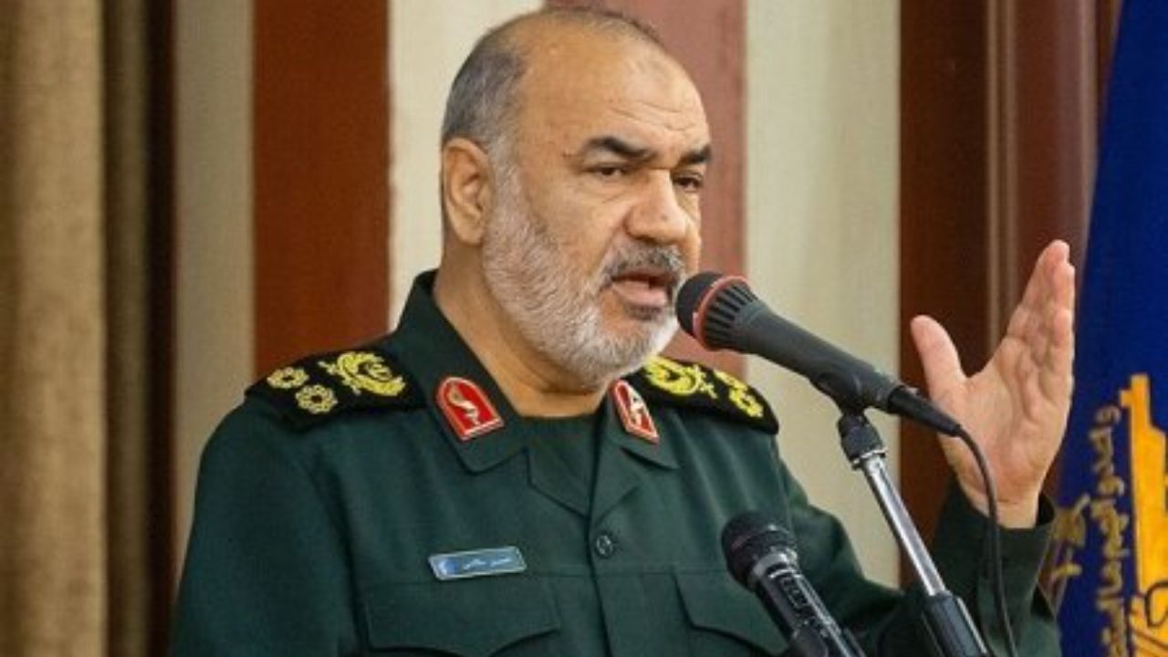 سرلشکر فیروزآبادی نقش برجسته‌ای در توسعه قدرت دفاعی کشور داشت