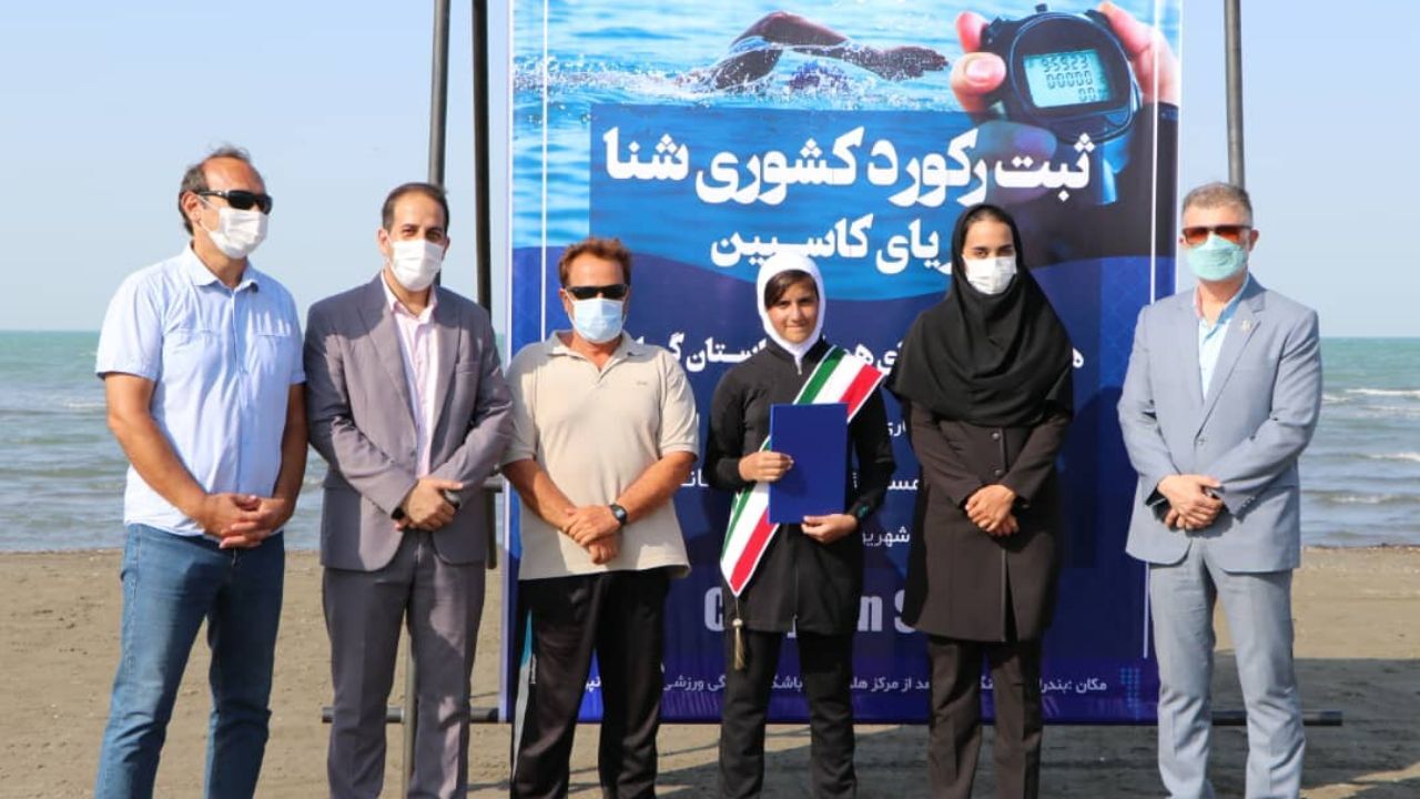 ثبت رکورد ملی بیشترین مسافت متوالی شنا در دریا