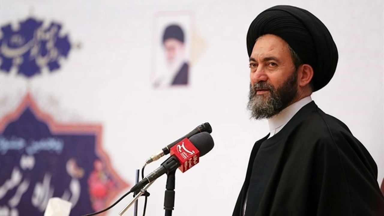 واکنش امام جمعه اردبیل به انتصاب برادرزاده‌اش به عنوان استاندار/ عاملی: خدا را شاهد می‌گیرم که برای استانداری او حتی یک قدم نیز برنداشته‌ام / آن‌هایی که تهمت می‌زنند در روز قیامت باید پاسخگو باشند