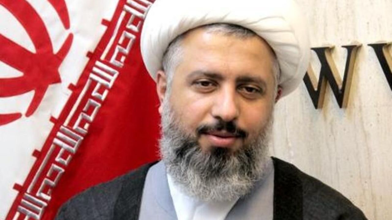 مازاد دریافتی دو حقوق بگیران به بیت‌المال باز می‌گردد!