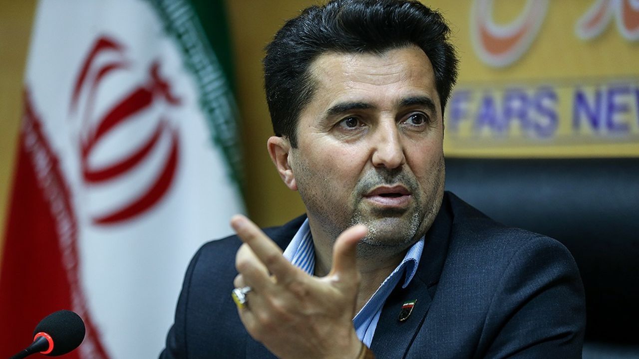 ناظم الشریعه: مگر شمسایی و حیدریان نسل طلایی نبودند؟/ دوستان زمان خودشان حضور در یک چهارم را مثل قهرمانی می‌دانستند/ بازیکنی که قداست تیم ملی را زیر سوال ببرد کنار خواهم گذاشت