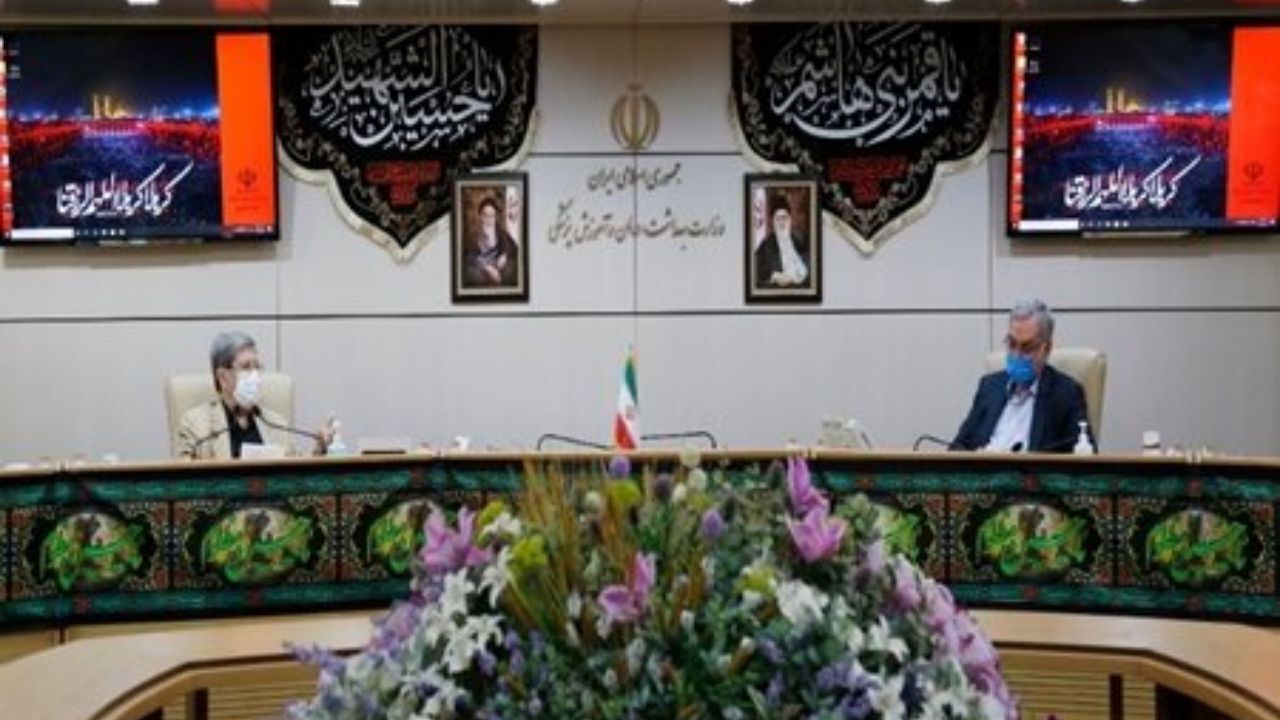 مرندی: اگر گذشتگان بیش از این به "بهداشت" توجه می‌کردند، امروز شاهد این تعداد مرگ کرونایی نبودیم/وزیر بهداشت: هفته گذشته به اندازه کل جمعیت برخی کشورهای منطقه تزریق داشته‌ایم