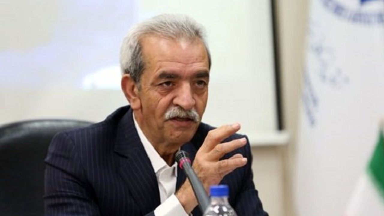 بسیاری از فرشبافان ایران را به چین و پاکستان بردند/ موانع داخلی بیشتر از تحریم‌ها تاثیرگذار است/ در میدان رقابت فرش با مشکل روبه‌رو هستیم