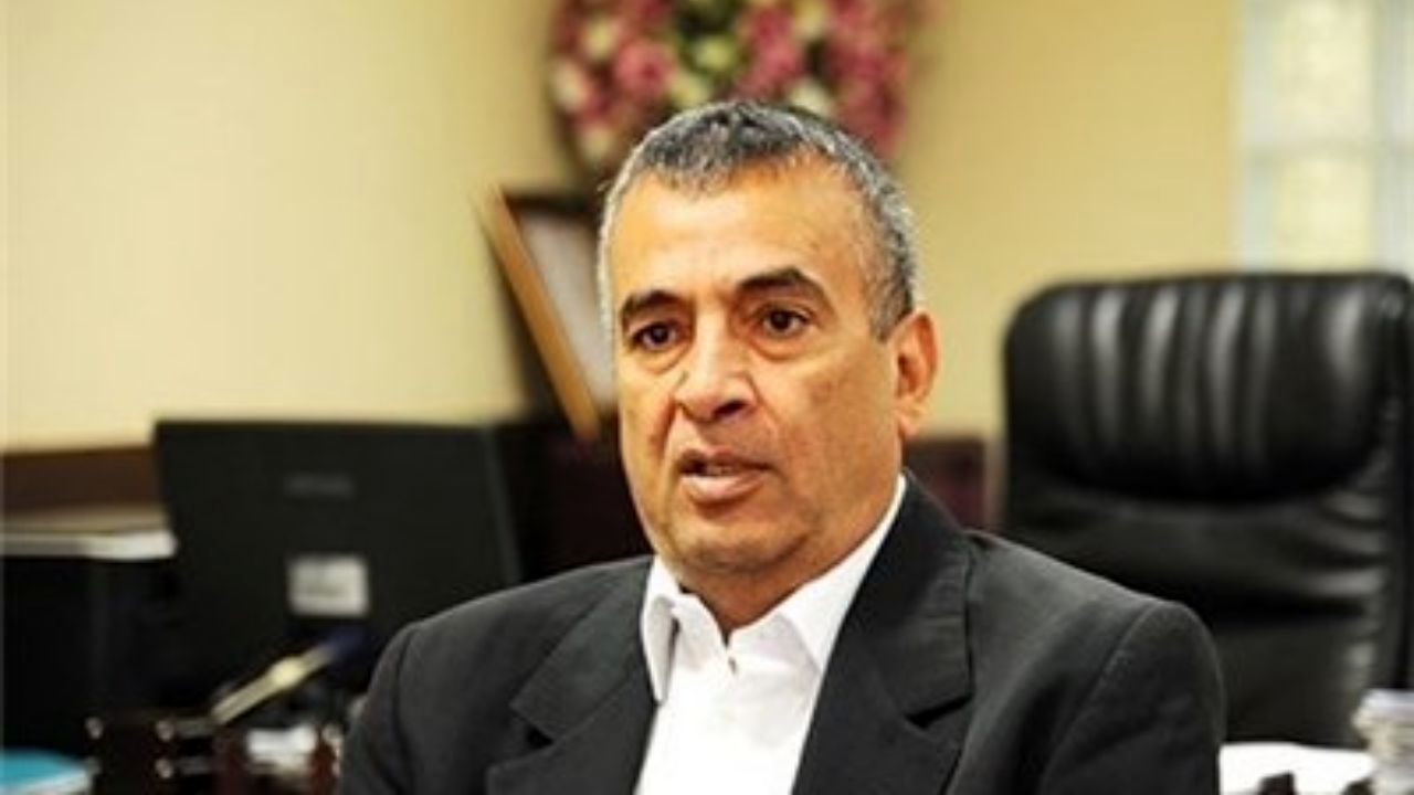 بازدید ابراهیم درستی از چهارمین نمایشگاه بین‌المللی مواد و صنایع شیمیایی، تجهیزات و خدمات آزمایشگاهی