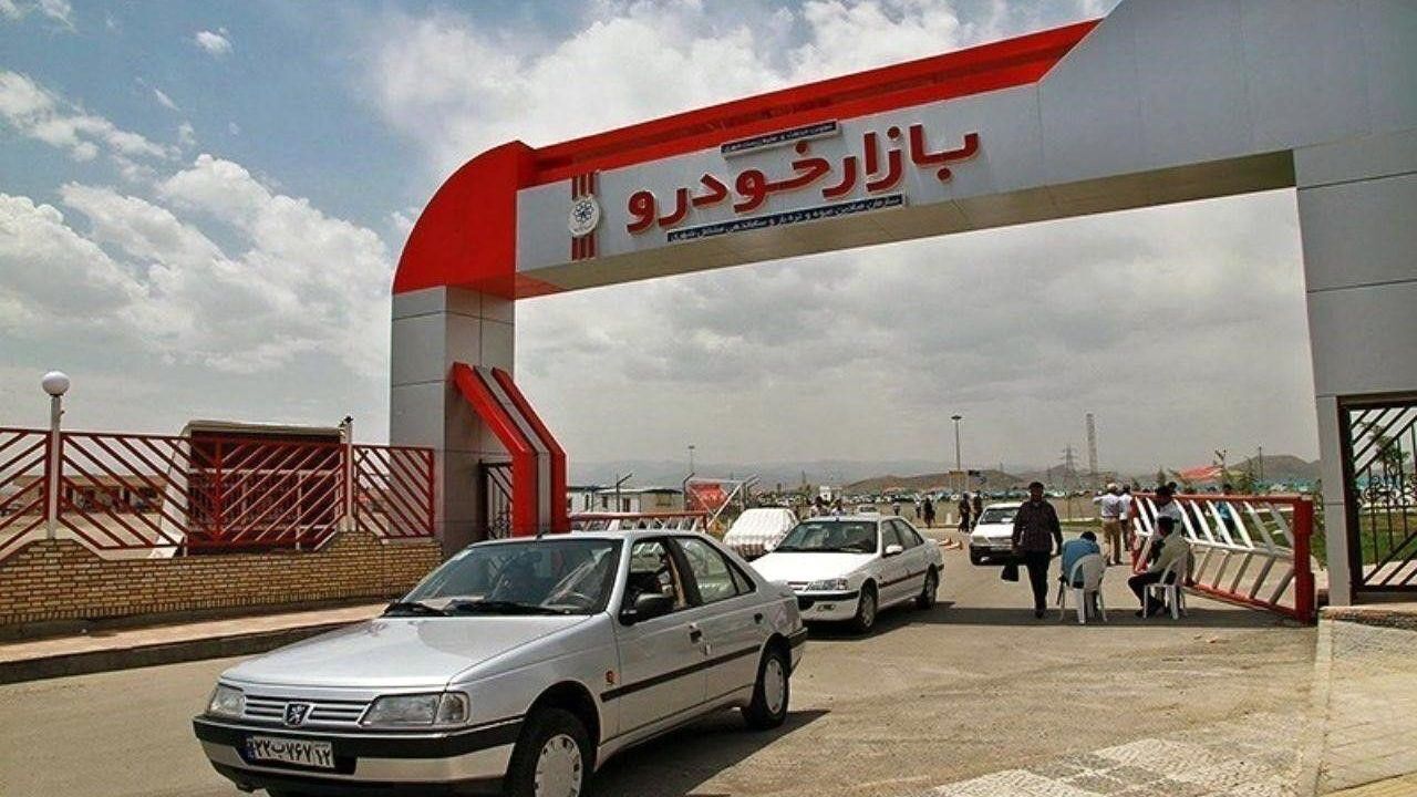 قیمت خودرو در ستاد تنظیم بازار اصلاح می شود / سیاست دولت در بلندمدت پرهیز از قیمت گذاری دستوری است