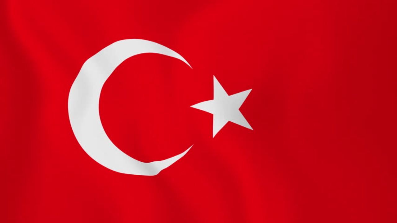 به عملیات نظامی برون مرزی خود ادامه می‌دهیم