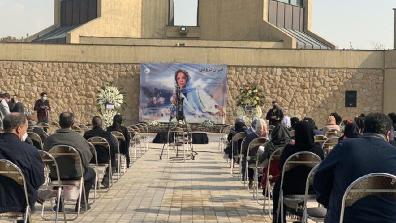 پیکر «ایران درودی» به خانه ابدی تشییع شد